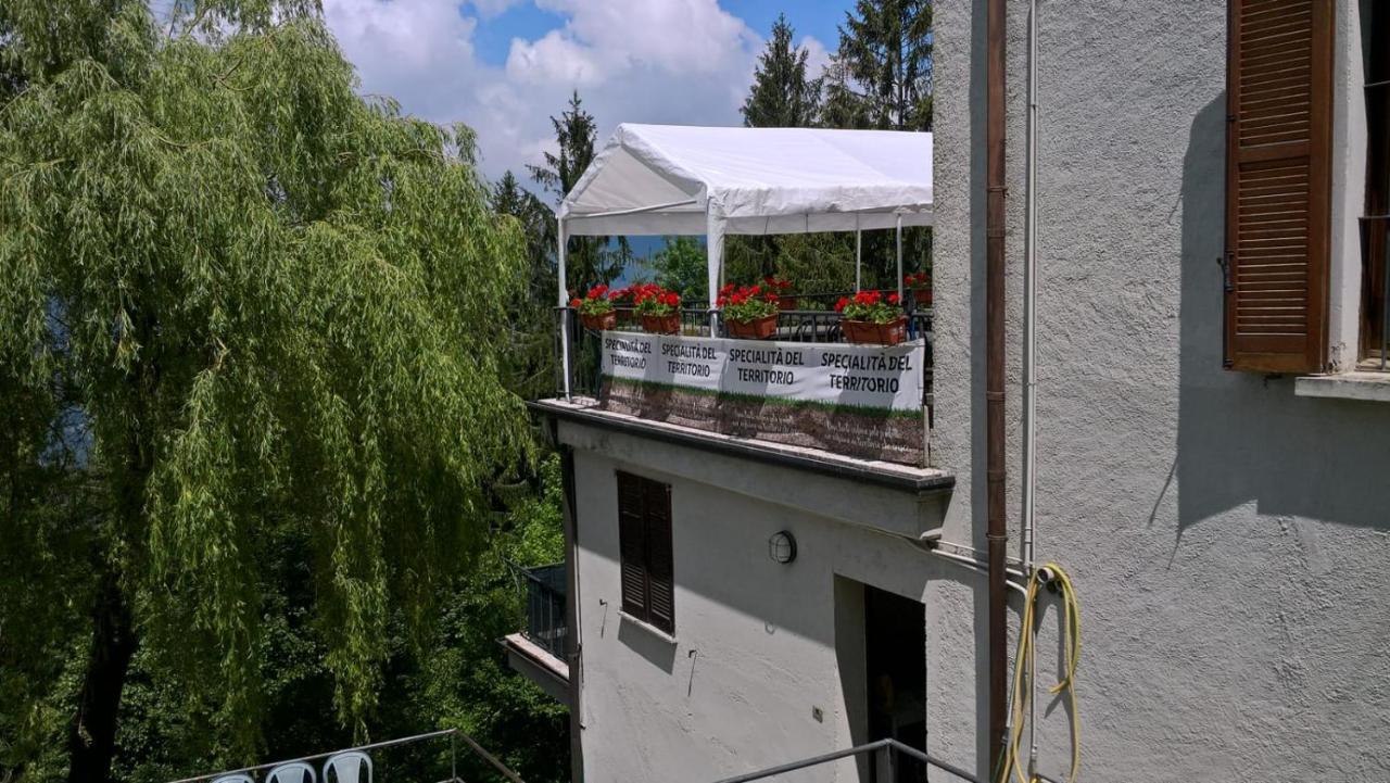 Capanna C.A.O. Hotel Брунате Екстериор снимка